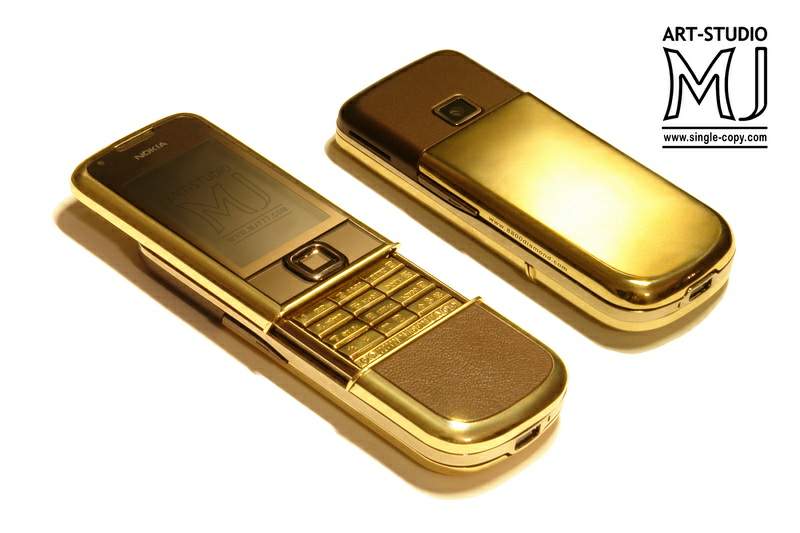 Gold mobile. Nokia раскладной золотой 8800. Nokia 8800 Gold Diamond. Нокиа золотой кнопочный раскладушка. Nokia 2021 кнопочные золотистые.